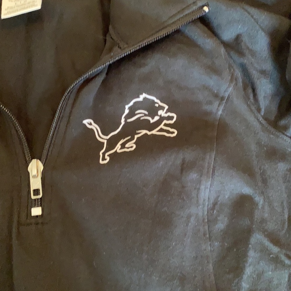 Women's PINK Detriot Lions Quarter-Zip Pullover - Picture 4 of 5